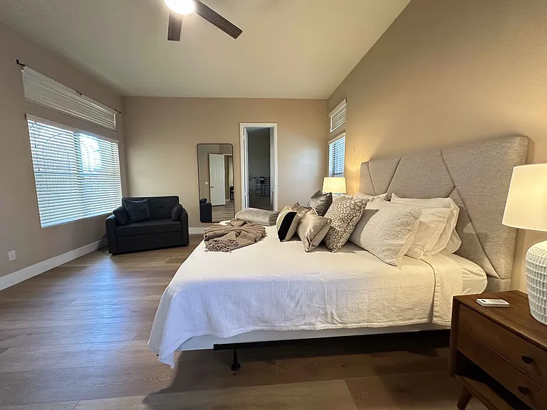 9864 W Echo Ln — Photo 11