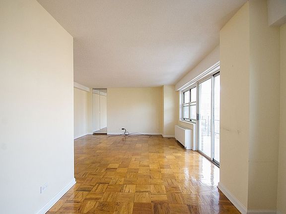 3rd image of 7235 112th St APT 5A