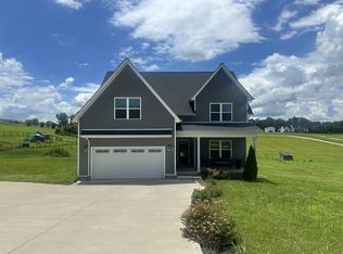 3968 Chapel Hill Rd, Clarksville, TN 37040