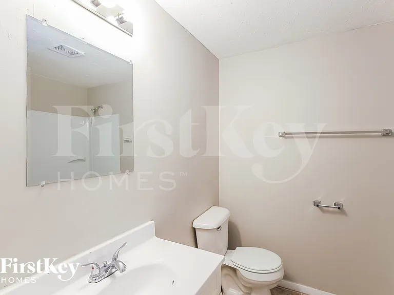 8041 E 34th St — Photo 17
