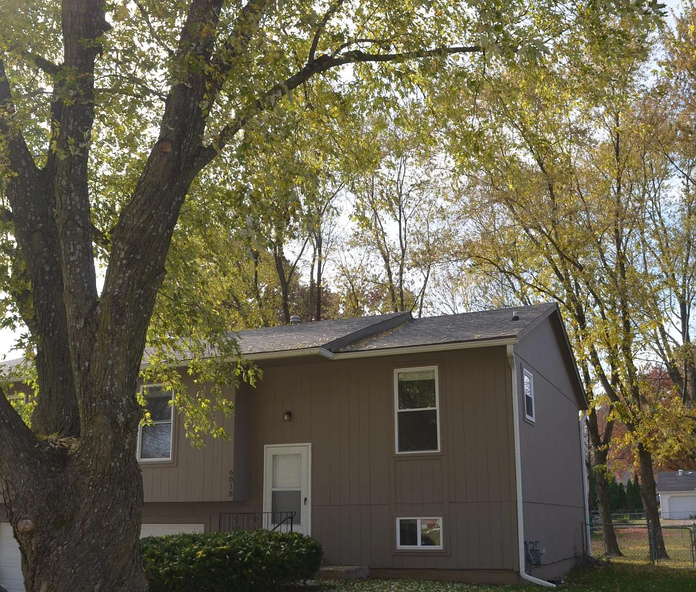 3 bed, 1342 sqft, $1,675 — Photo 2