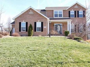 2 Bear Creek Ct, Glen Carbon, IL 62034
