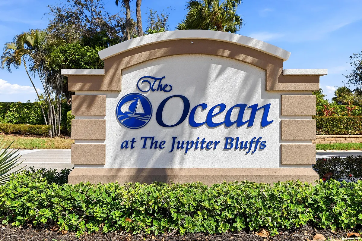 Building Photo - 401 Ocean Bluffs Blvd #104