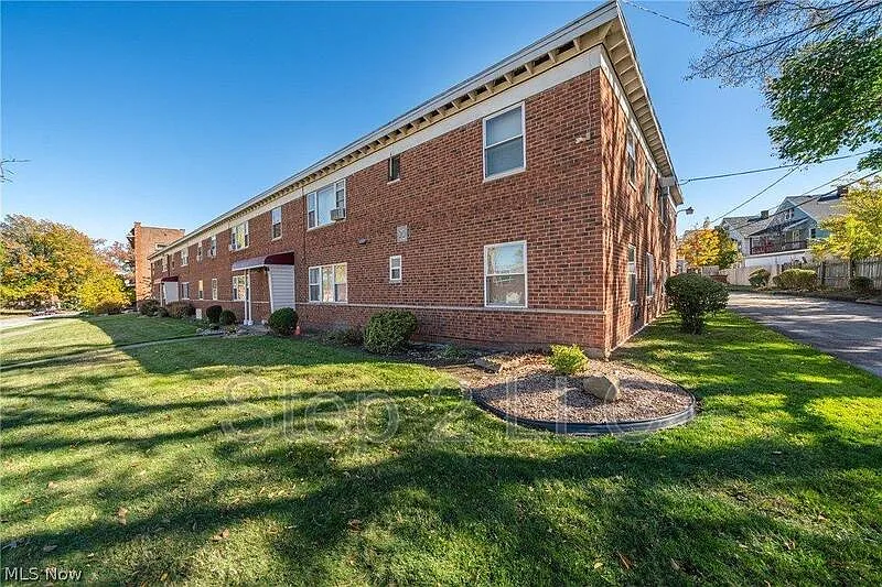 15978 Nelacrest Rd — Photo 1