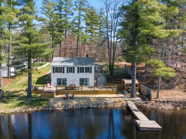 67 Sebbins Pond Drive, Bedford, NH 03110