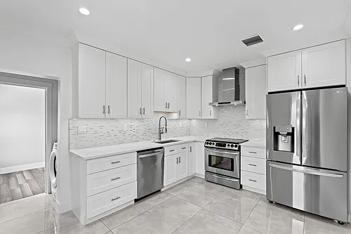 4112 Garden Ave Photo 1
