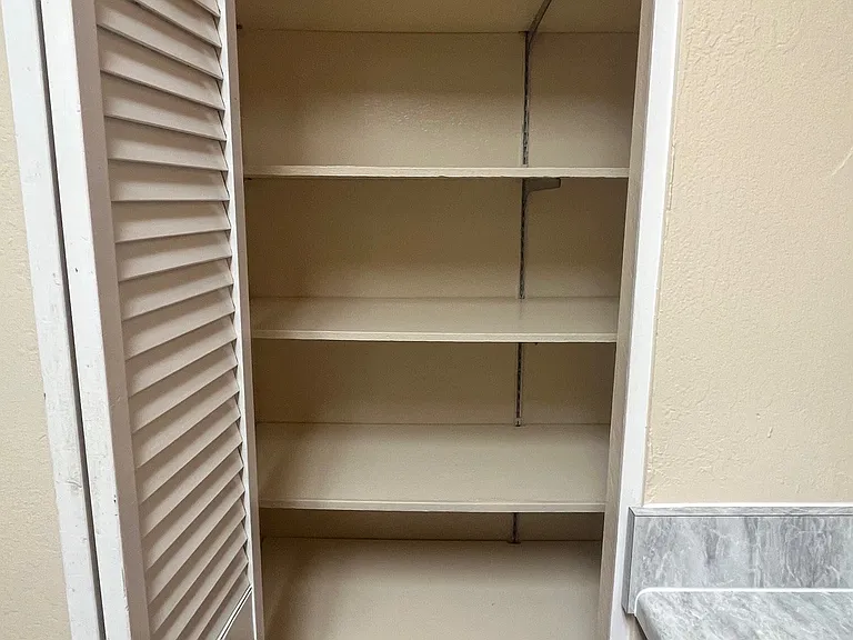 1424 Alamo Dr — Photo 25