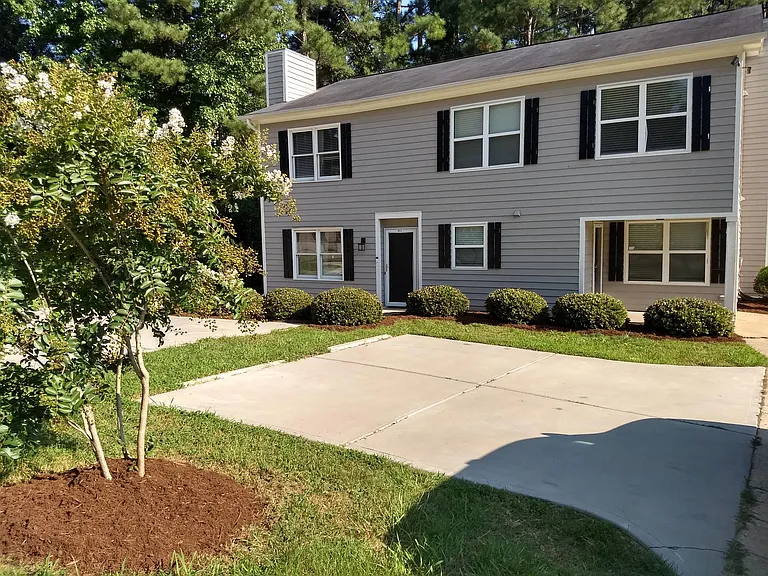901 Timber Dr #B — Photo 1