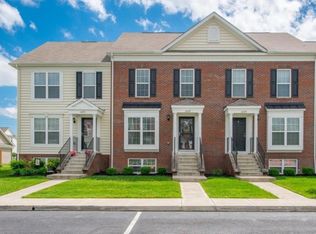 6189 Needletail Rd, Columbus, OH 43230