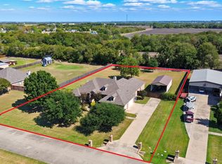 990 Harmony Cir, Nevada, TX 75173