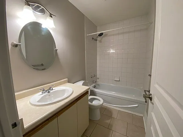 1275 Bentley Dr — Photo 10