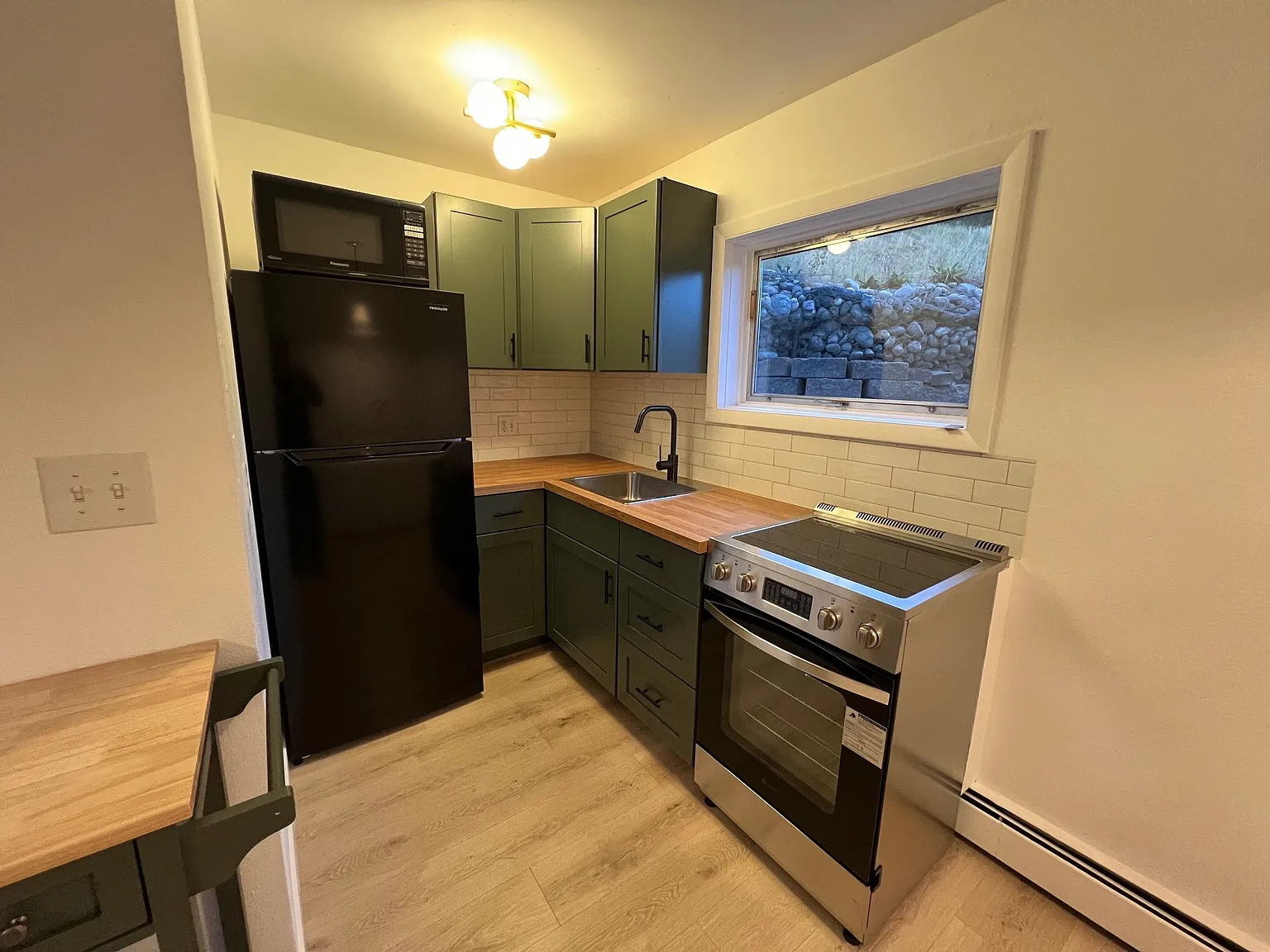 2 bed, 750 sqft, $3,200 — Photo 4