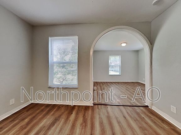 2nd image of 5606 N 34th St