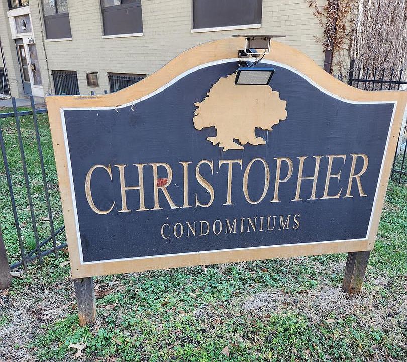 1st image of 3103 Naylor Rd SE APT 204