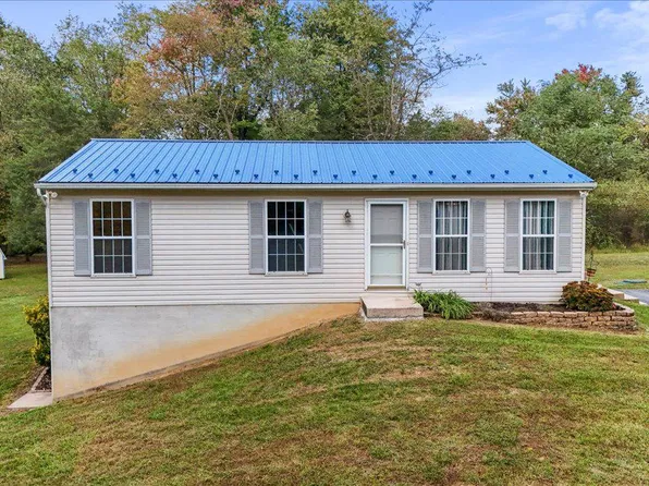 12346 Walnut Point W, Hagerstown, MD 21740