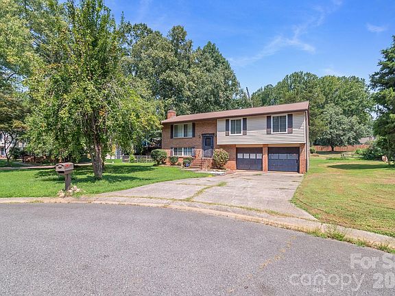 4th image of 6204 Turtle Neck Ln