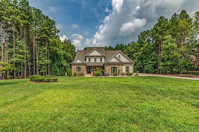 1st image of 4920 River Hills Dr