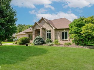 324 Abbedale Ct, Carmel, IN