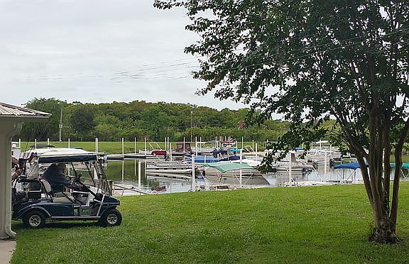 3rd image of 114 Palm Dr