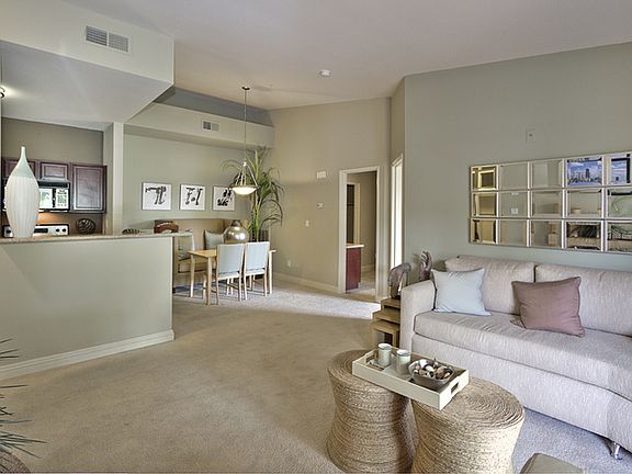 4th image of 4429 Lawrence St Unit 2056