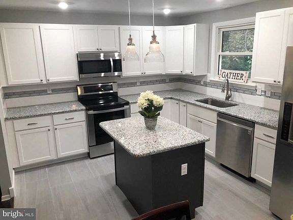 2nd image of 409 Darwin Dr