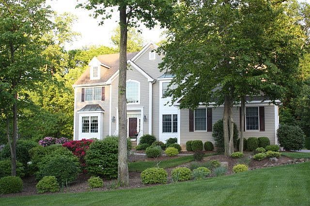 2nd image of 26 Talmadge Ln