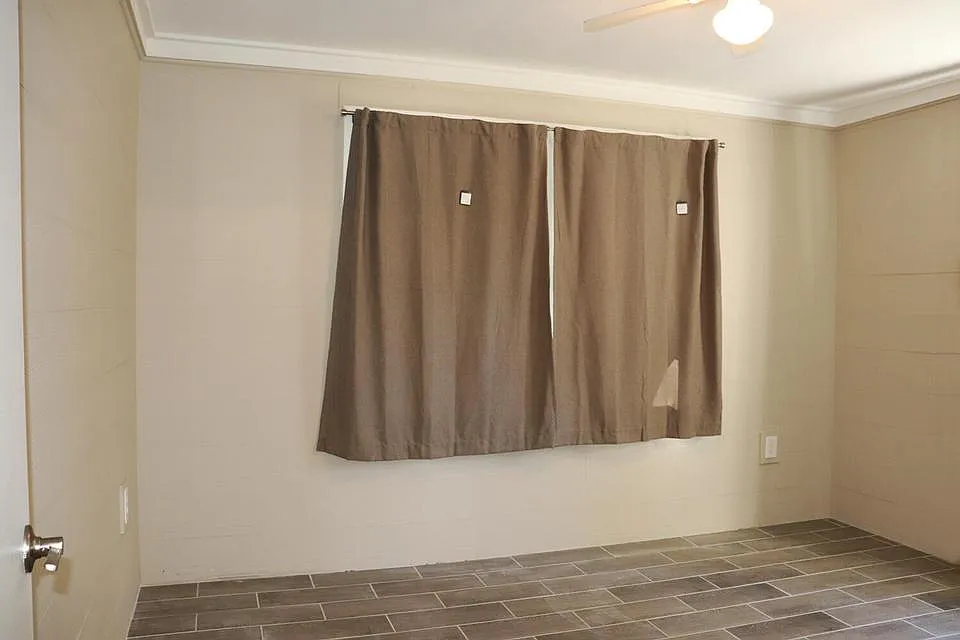 2 bed, 864 sqft, $950 — Photo 3