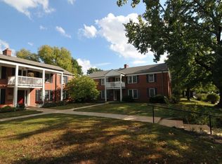 876 N McKnight Rd APT 2W, Saint Louis, MO 63132