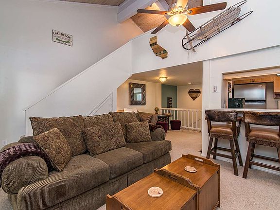 3rd image of 3200 N Lake Blvd #13