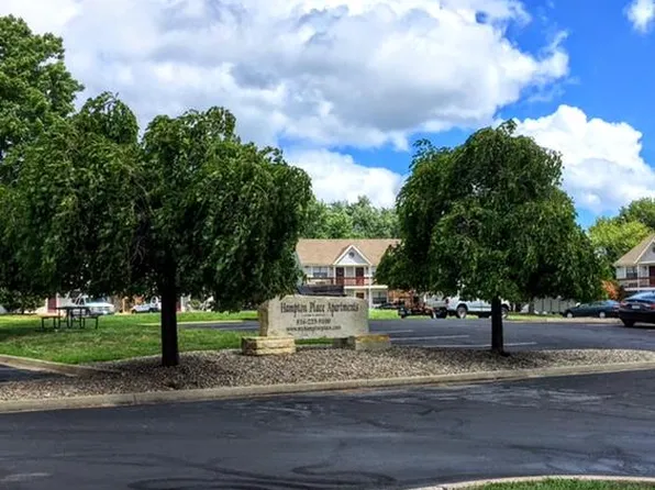 935 SW Hampton Ct APT 7, Blue Springs, MO 64015