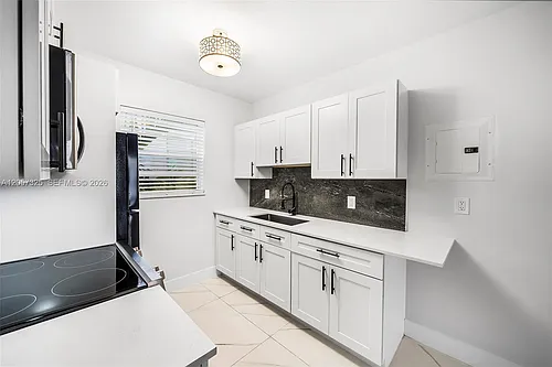 410 Euclid Ave #11 Photo 1 410 Euclid Ave #11 Photo 1