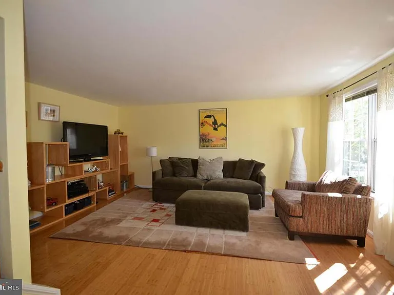 6552 Lochleigh Ct — Photo 9