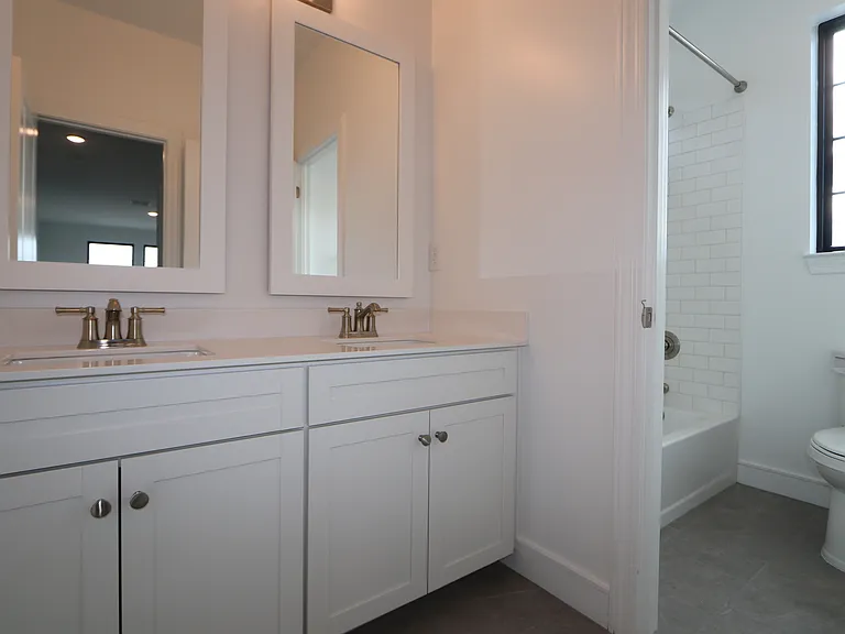 1063 E Zion Way — Photo 18