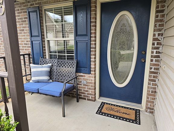 2nd image of 1713 Appian Way