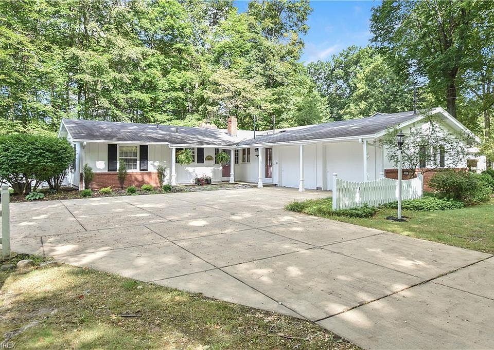 1st image of 4308 Adeer Dr