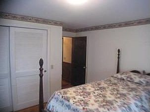 5th image of 12 Hedley Cir