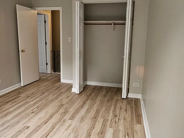 Hazelnut Dr — Photo 20