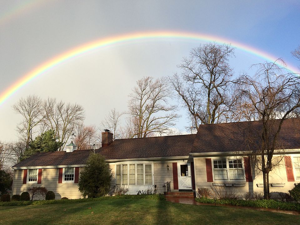 2nd image of 5 Nichols Rd