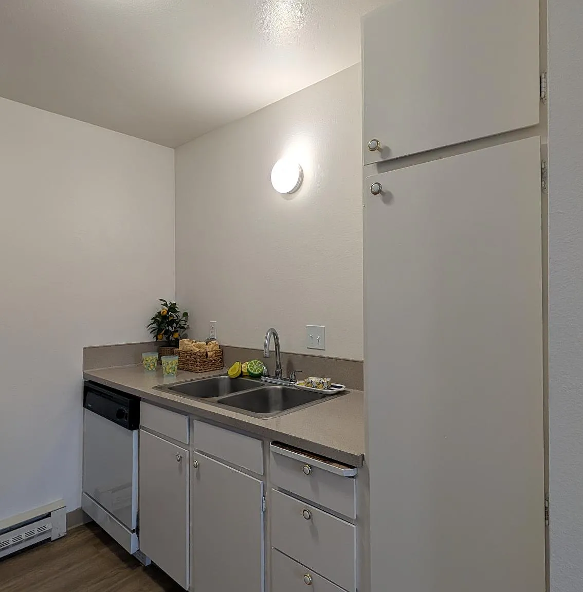Sawyer Pointe Apartments — Photo 4