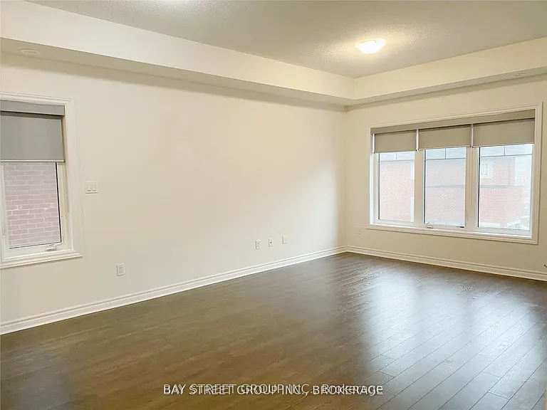 11 Eaton Park Ln #23 — Photo 7