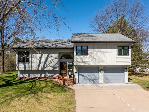1105 NE 5th Ave, Grand Rapids, MN 55744