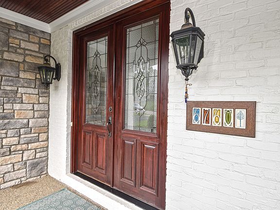 5th image of 6760 Woodland Reserve Ct