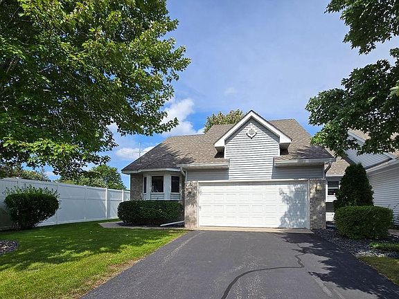 3rd image of 1593 126th Ln NW