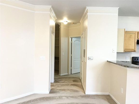 5th image of 10549 Villa View Cir