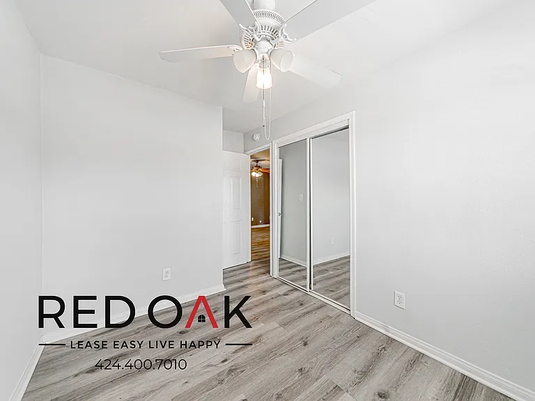 1032-1036 S Normandie Ave #1036-9 — Photo 16