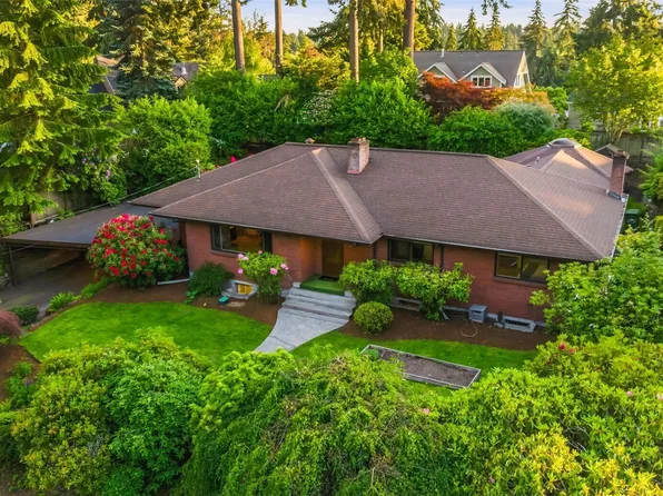 802 San Juan Avenue, Fircrest, WA 98466