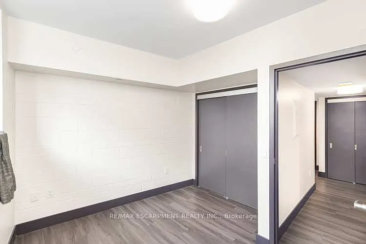 121 King St E #501 — Photo 17