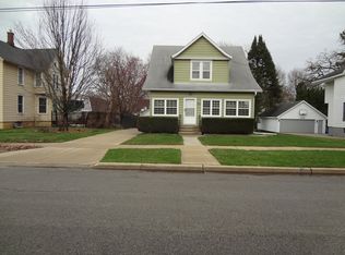 321 Orchard St, Elgin, IL 60123