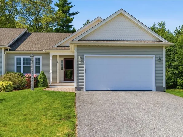 72 Country Meadow Ln, Glocester, RI 02814