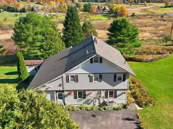 84 Chaloux Lane, Williston, VT 05495